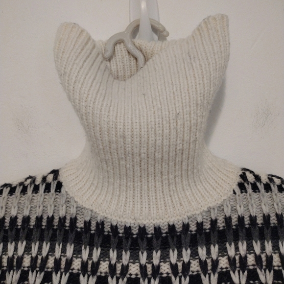 Loft - Knit Stitched Striped Turtleneck Sweater - Picture 7 of 16